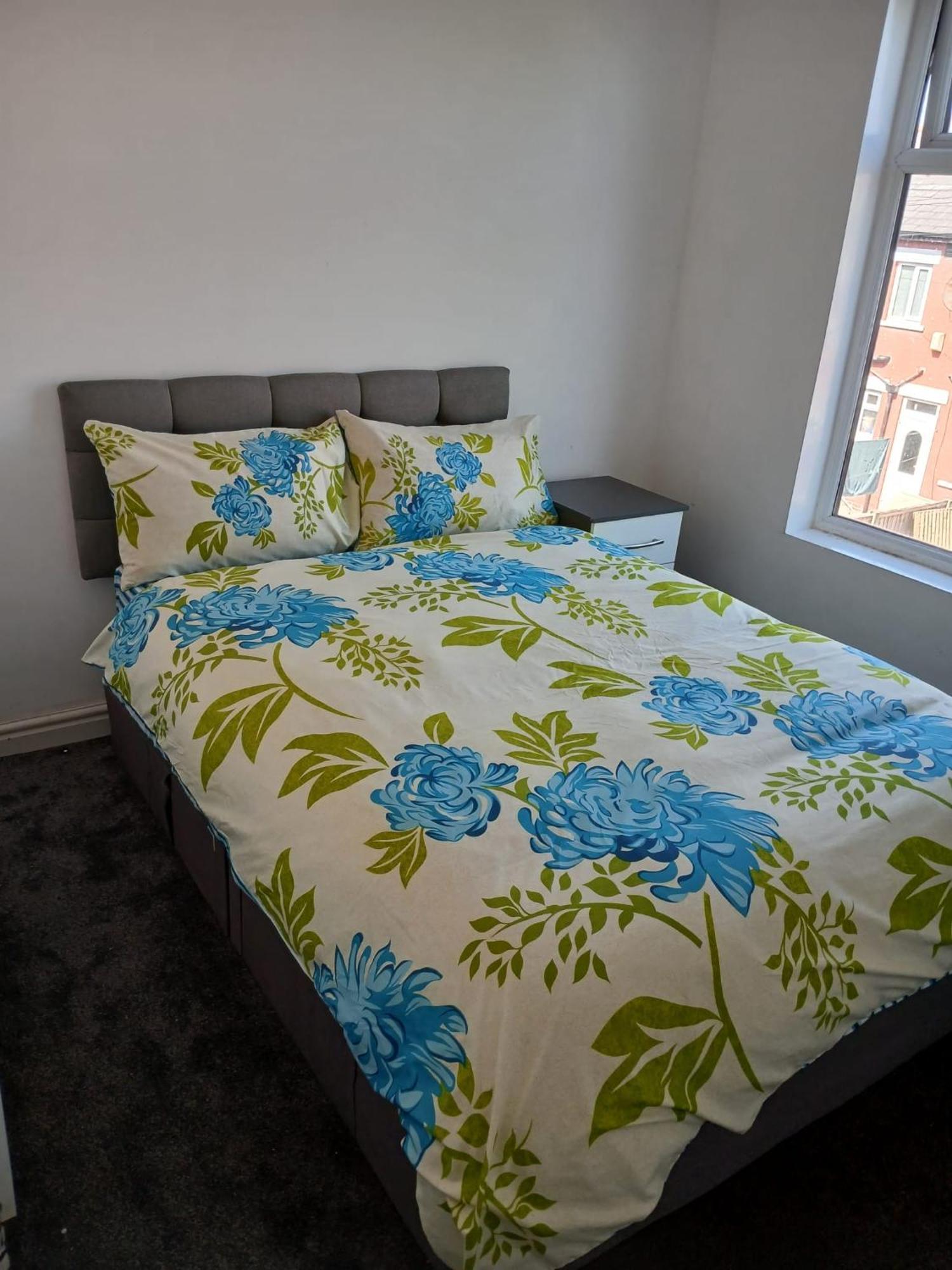 Monarch House Hotel Manchester Ngoại thất bức ảnh